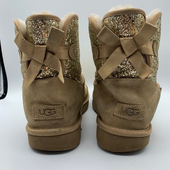 UGG AUSTRALIA women's gold sparkle Classic Mini Bow Cosmos sheepskin boot SZ 9 - Picture 6 of 15